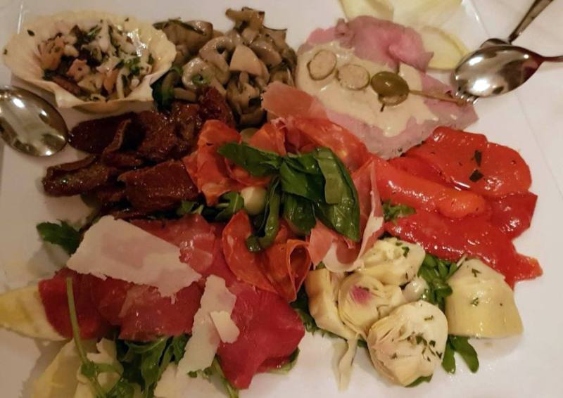 Mixed starter platter