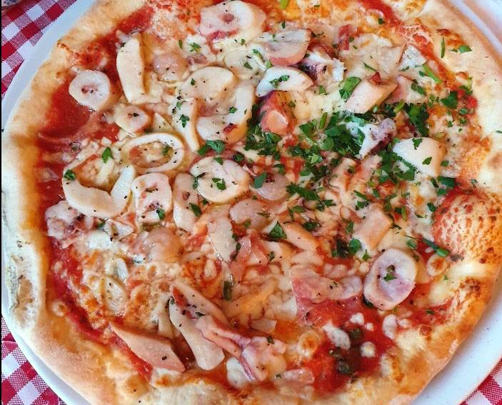 Seafood pizza